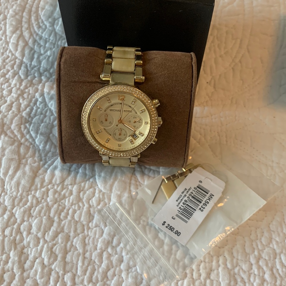 Michael kors watch.